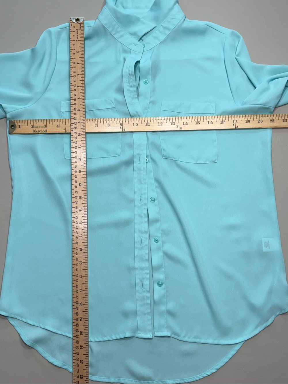 Apt. 9 Mint Button-Front Women's Blouse with Roll-Tab Sleeves - Picture 11 of 16